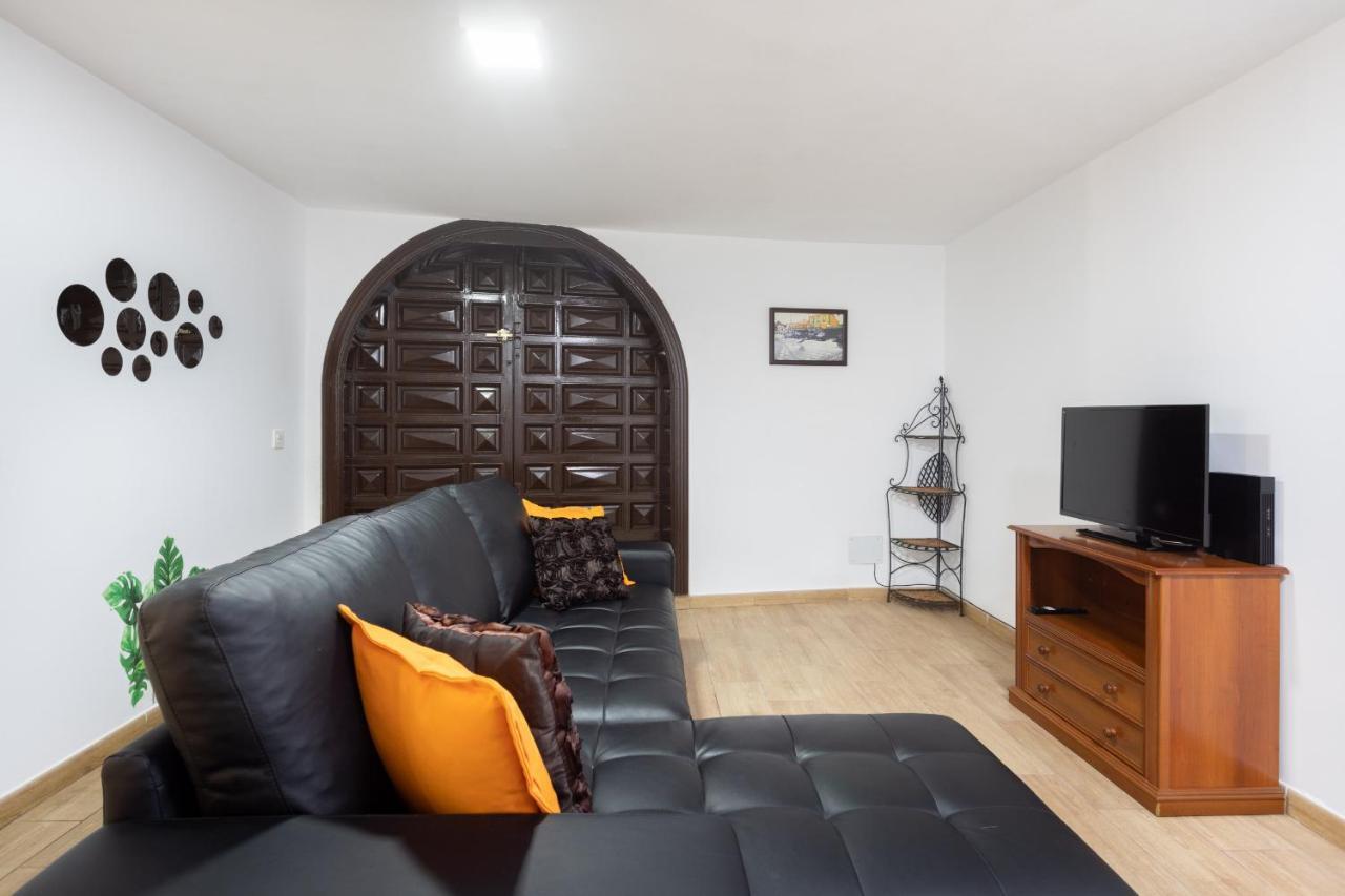La Esperanza Downtown 3 Bd Apt El Rosario  Exteriör bild
